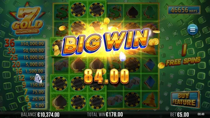 7 Gold Gigablox slot screenshot 