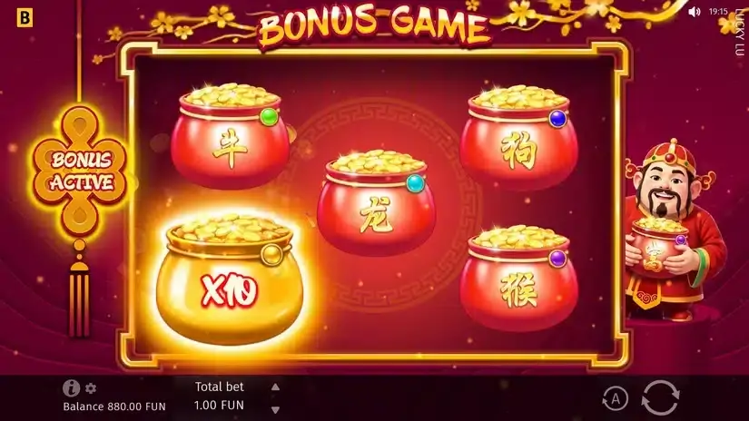 Lucky Lu slot screenshot 