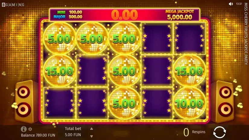 Miss Cherry Fruits Jackpot Party slot screenshot 3