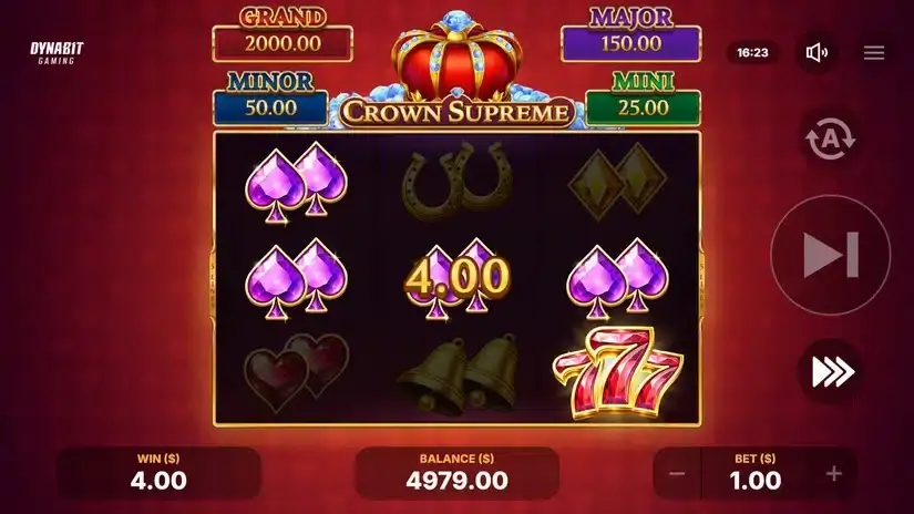 Crown Supreme: Hold and Win slot screenshot 3