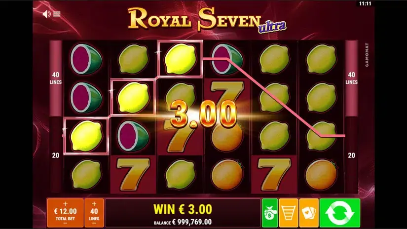 Royal Seven Ultra slot screenshot 3