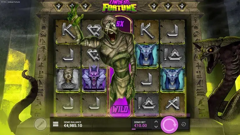 Undead Fortune slot screenshot 2
