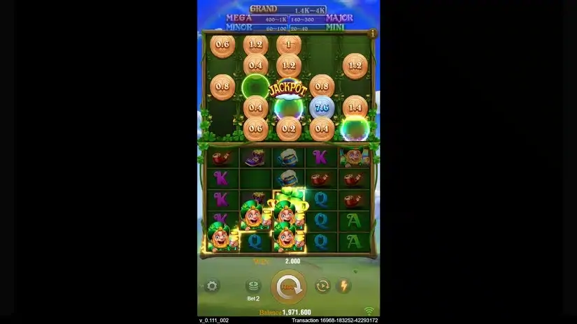 Elf Bingo slot screenshot 