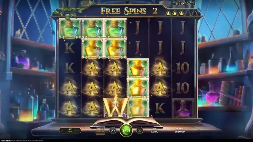 Magic Lab slot screenshot 