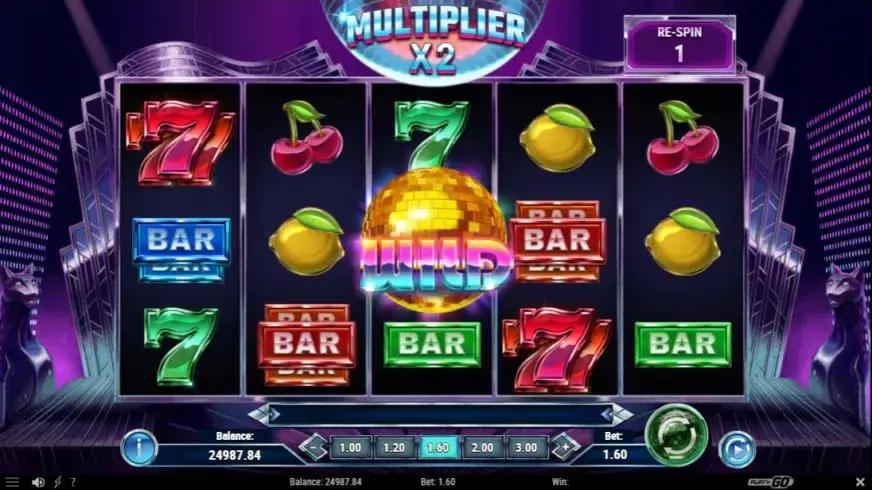 Disco Diamonds slot screenshot 2