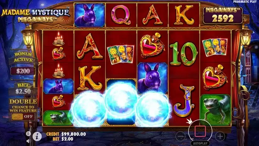 Madame Mystique Megaways slot screenshot 2